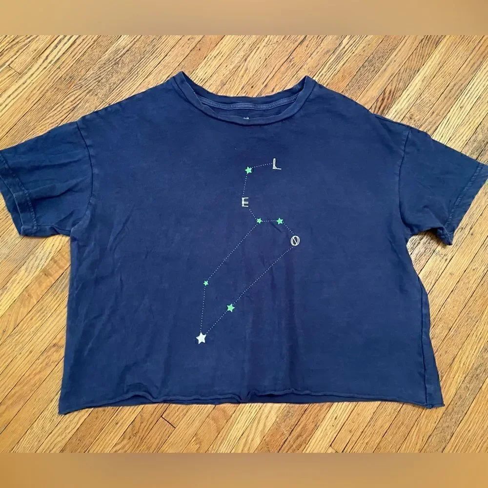 Aerie Leo zodiac sign/constellation navy crop short sleeve top